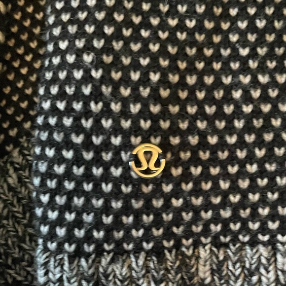 Lululemon Navy Blue/White Merino Wool Knit Sweater - Picture 3 of 3